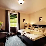 Hotel Annin Annín
