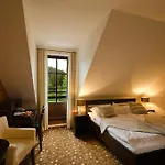 Hotel Annin 4*