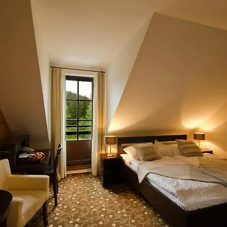Hotel Annin 4*