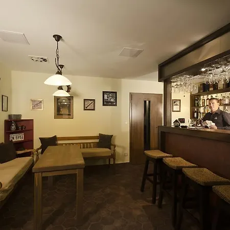 ホテル Hotel Annin Annín